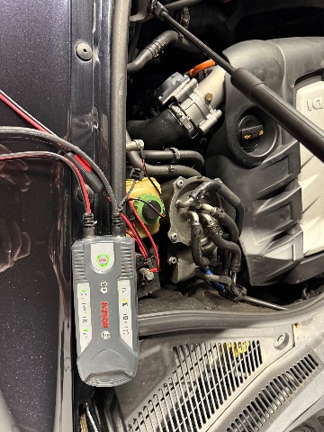 Motorraum & Technik Bild 14