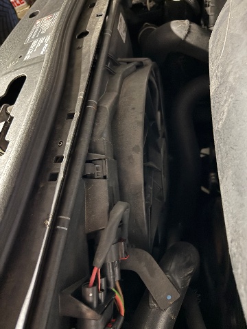 Motorraum & Technik Bild 16